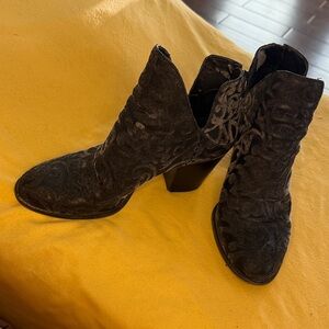 Jessica Simpson Black Textured Ankle Booties